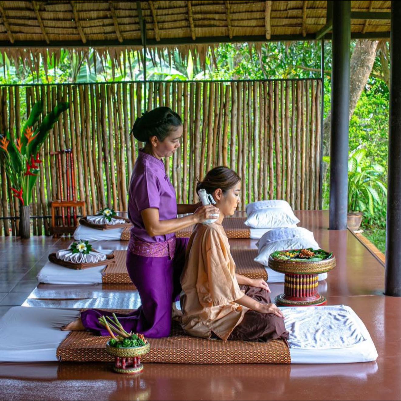 MookdaSpa Massage in phuket Good massage, natural atmosphere, relaxing massage, Thai massage, oil massage, foot massage, facial massage, the best Phuket massage shop.
